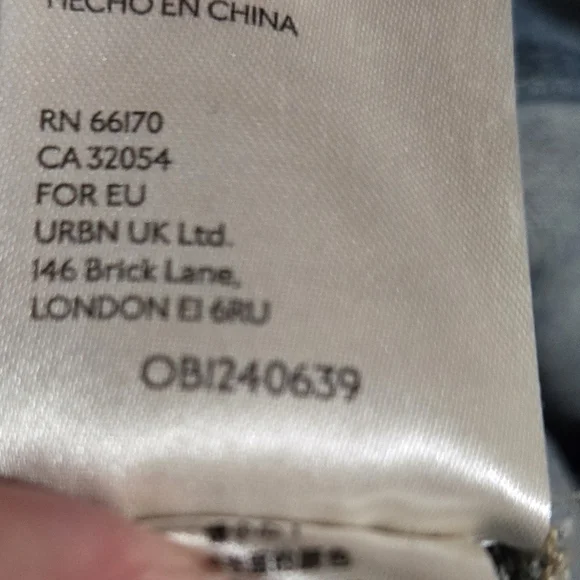 Pilcro Anthropologie Everyday Soft Denim Short Jumpsuit Size 32 - Picture 9 of 15